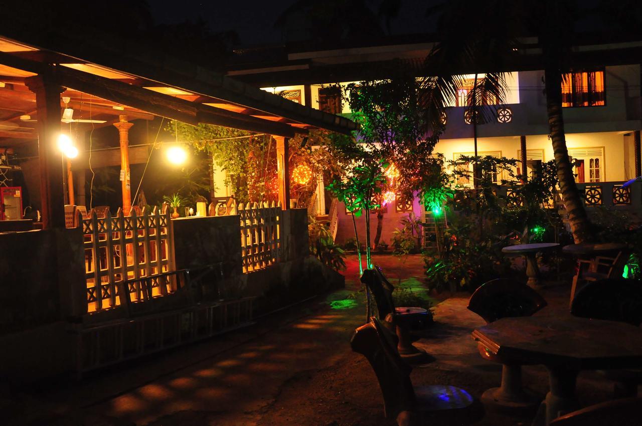 Mama'S Place Mirissa Exterior foto